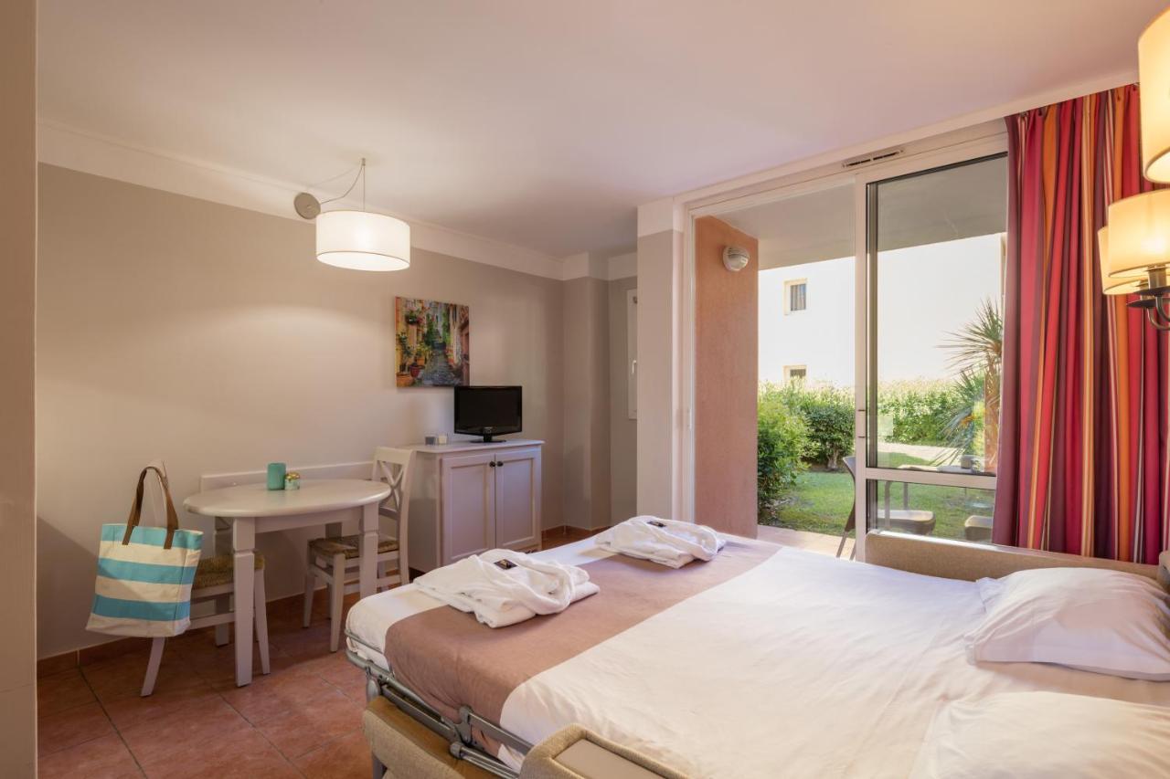 Residence Pierre & Vacances Les Rives De Cannes Mandelieu Mandelieu-la-Napoule Exterior foto